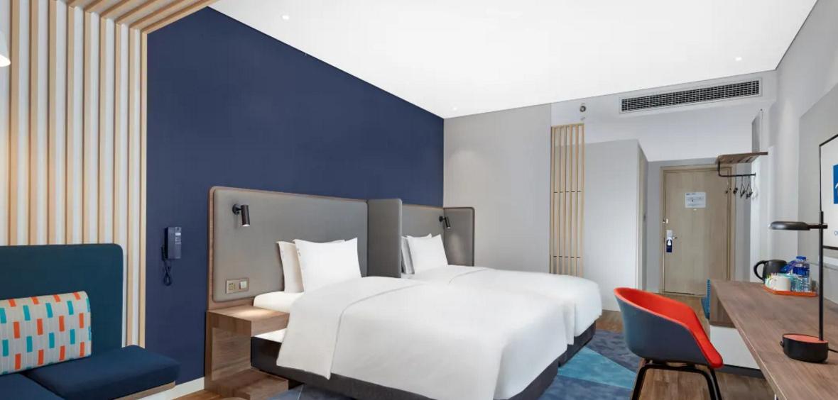 Holiday Inn Express Chongqing Airport Zone By Ihg Экстерьер фото